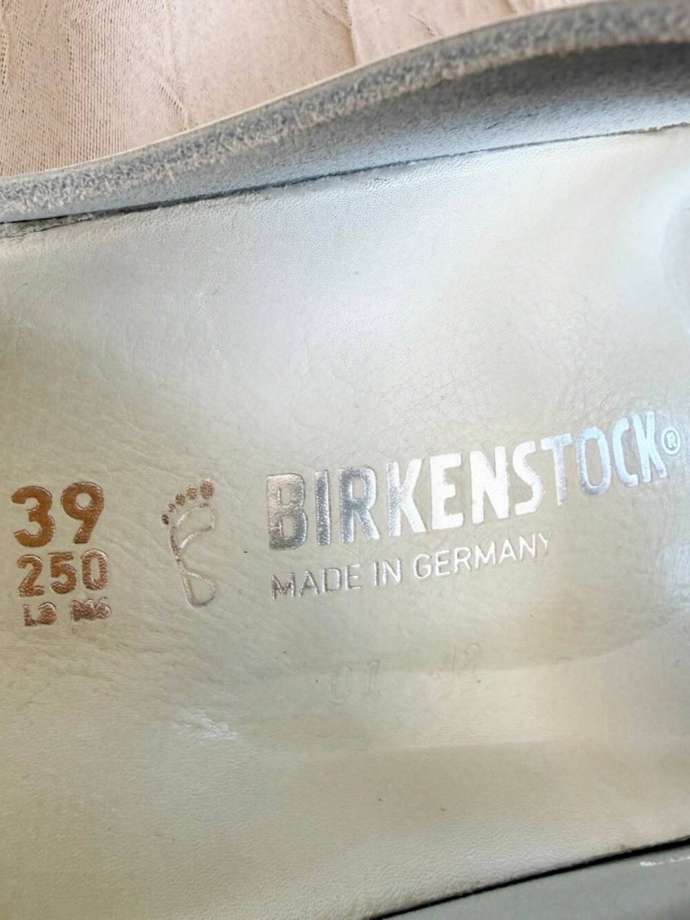 Birkenstock Arizona BS Regular Women 8 Men 6 White Leather Sandal 1026803 Unisex - Picture 11 of 13